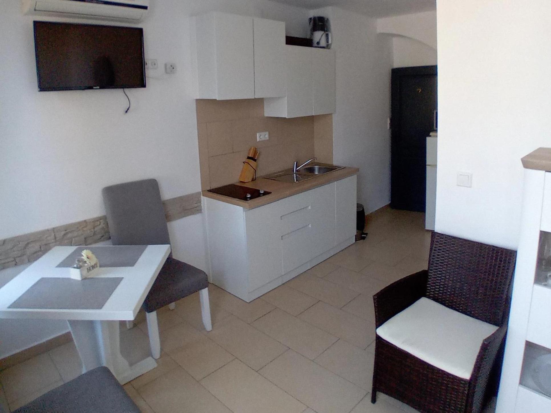 Vivi Studio Apartments Mali Lošinj Cameră foto
